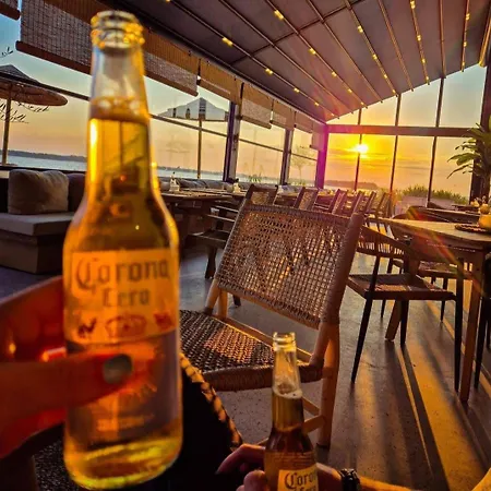 Peaceful With Free Parking And Bikes