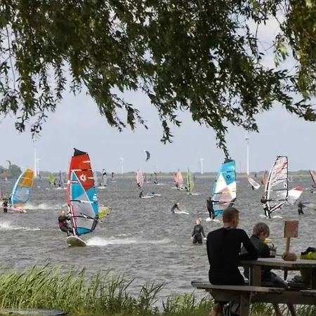 Peaceful With Free Parking And Bikes シャレー *