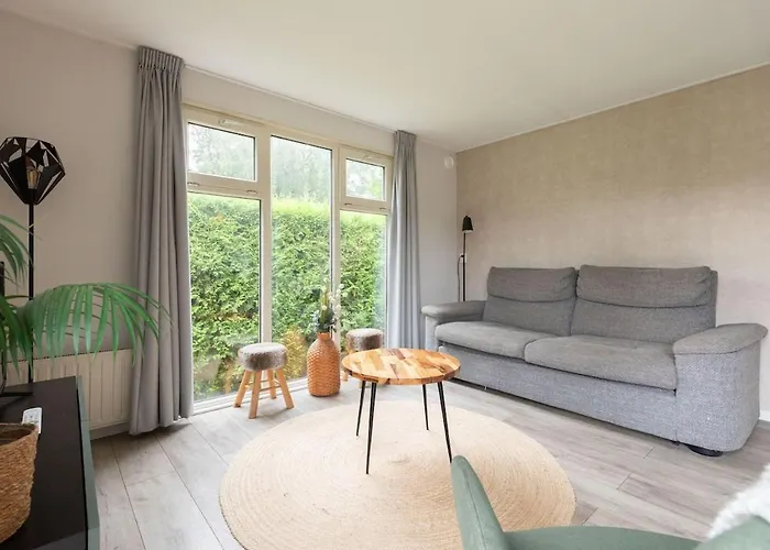 Peaceful With Free Parking And Bikes *