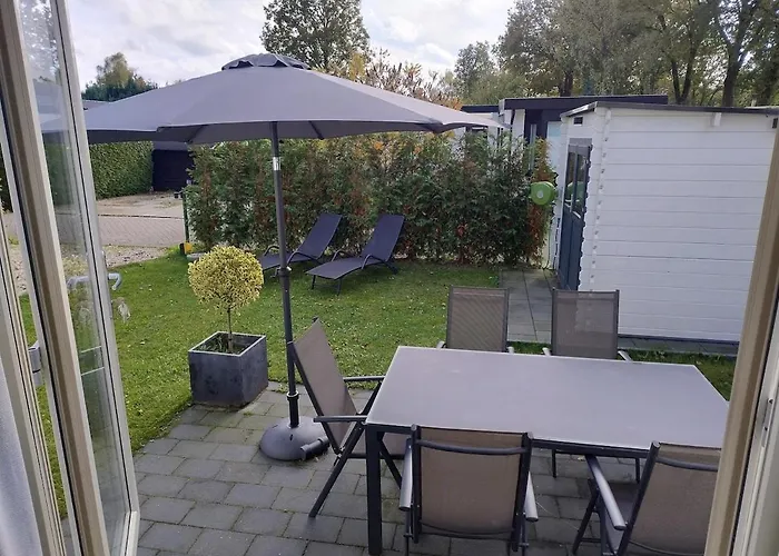 Domek alpejski Peaceful With Free Parking And Bikes Putten